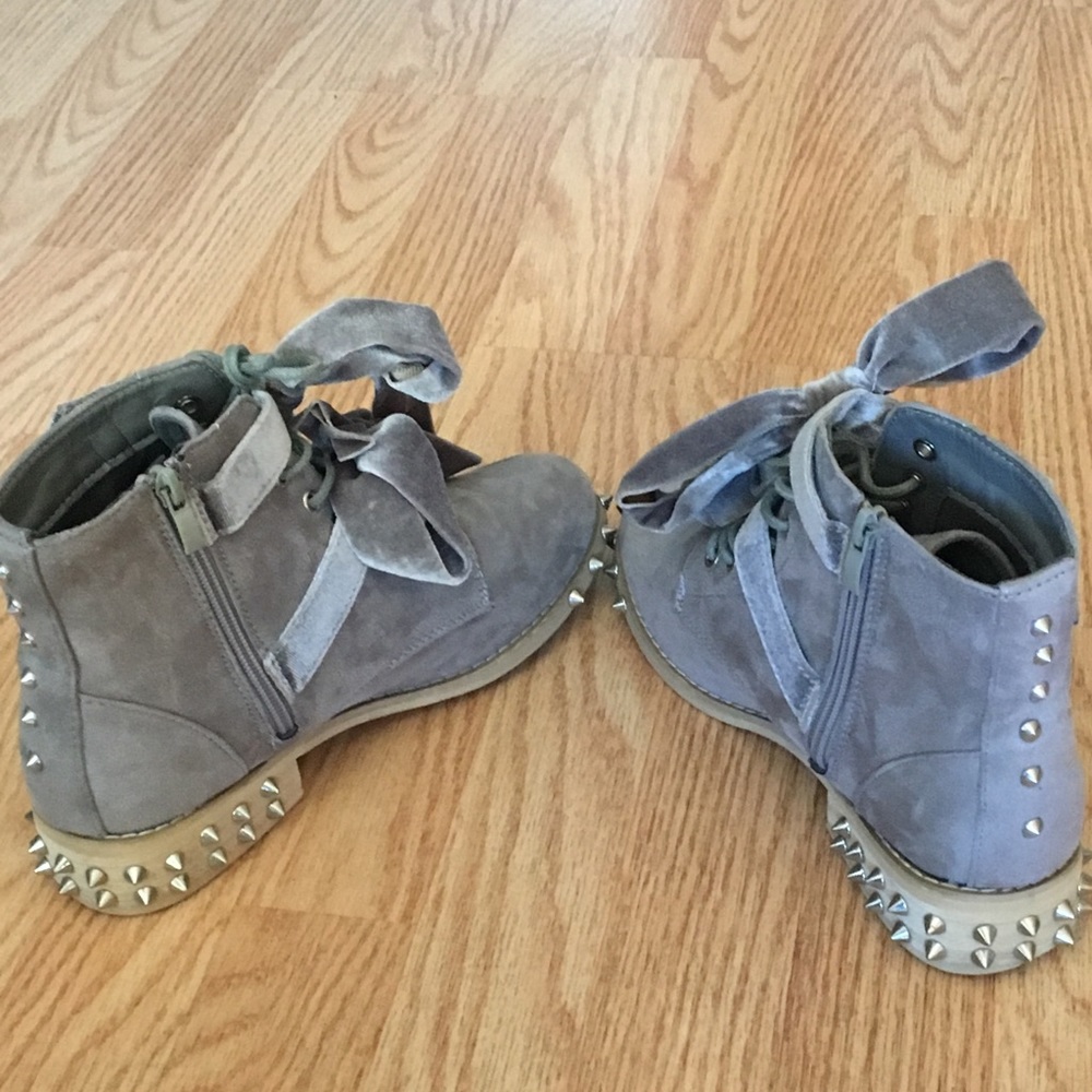Booties fashionable